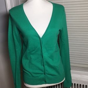 H&M Green V-neck Button Sweater